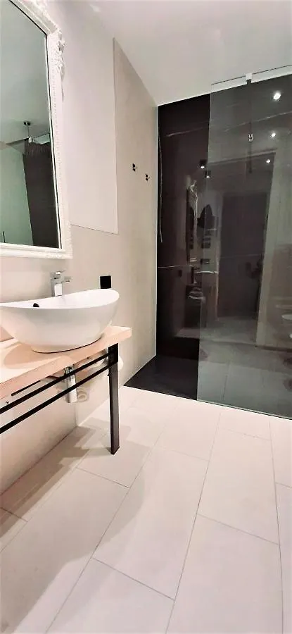 Lo Spada Rooms B&B 0*, Cefalù Italië